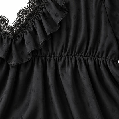 Ruffle Lace / ブラック：胸下のギャザー（実物参照の生成画像）